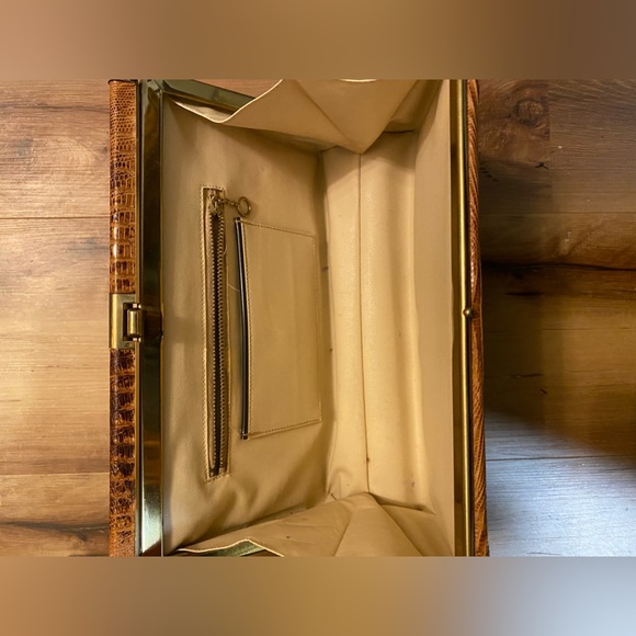 Vintage Alligator Embossed Leather Clutch - Picture 3 of 8